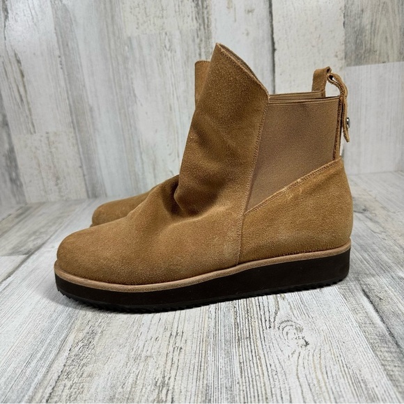 Patricia Green Charlee Sport Comfort Bootie in Tan Suede - Picture 2 of 13